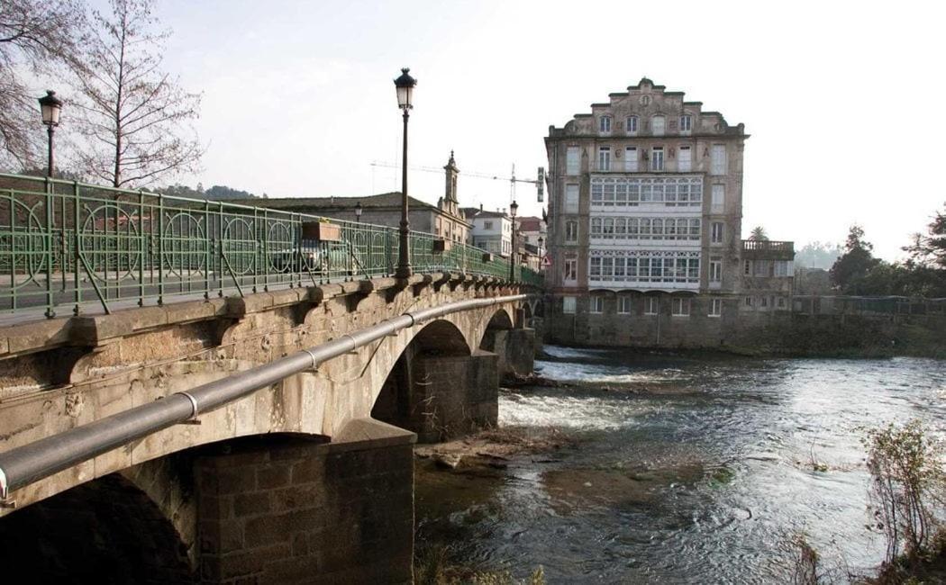 Apartamento Carrera Appartement Caldas De Reis Buitenkant foto